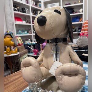 COACH X PEANUTS SNOOPY RARE HTF WHITE LIMITED EDITION 100% AUTHENTIC NEW NWT